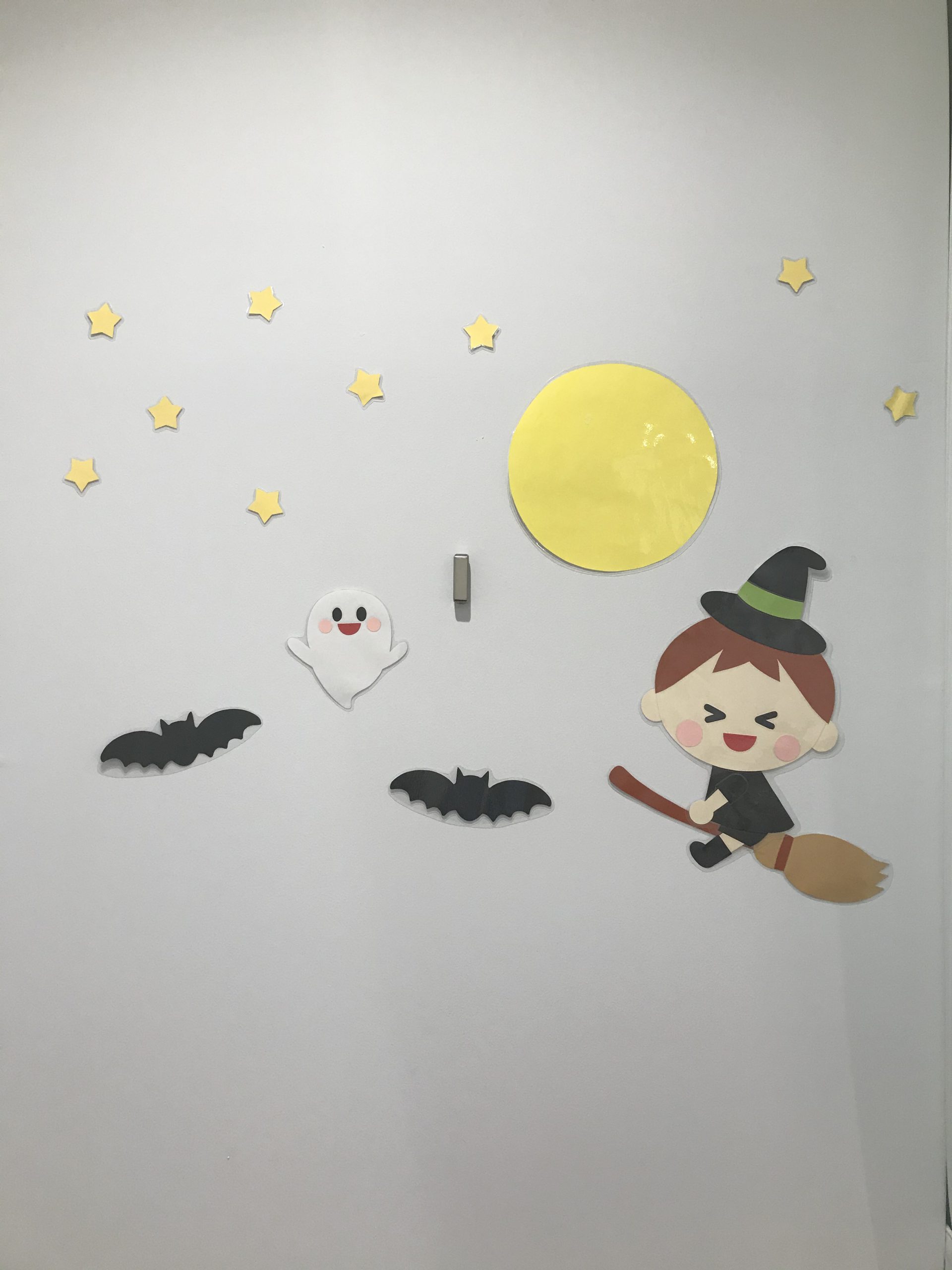 キッズスペース壁面飾り　10月編
